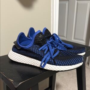 Adidas Deerupt Sneakers